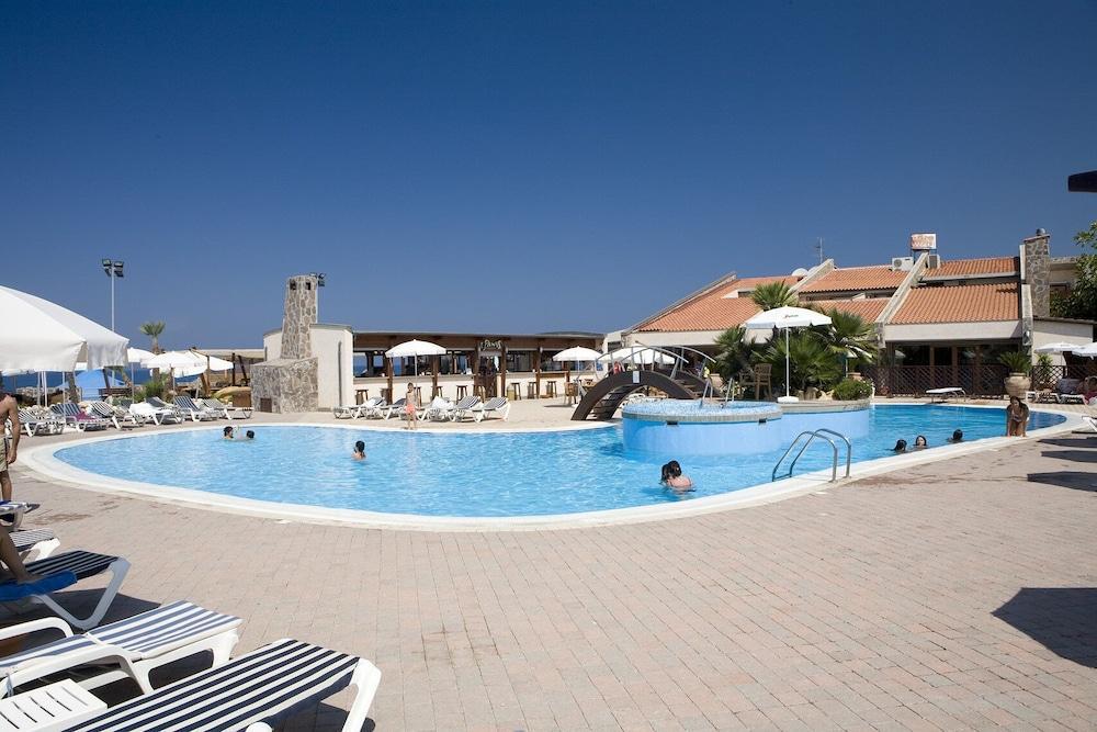 Trevi Village Кампора Сан-Джованні Екстер'єр фото