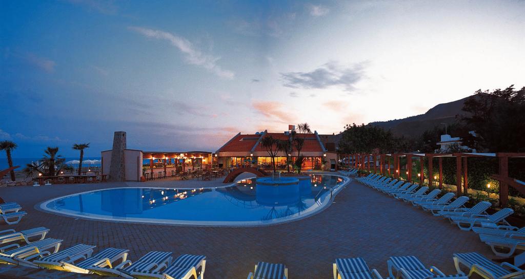 Trevi Village Кампора Сан-Джованні Екстер'єр фото