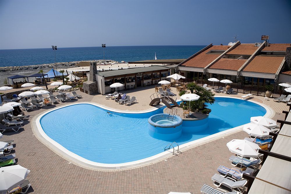 Trevi Village Кампора Сан-Джованні Екстер'єр фото